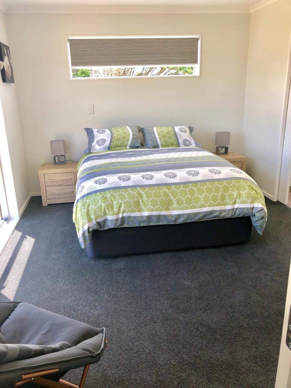 Otaki Beachfront Getaway Exterior photo